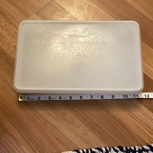 Tupperware 11x7 rectangular container